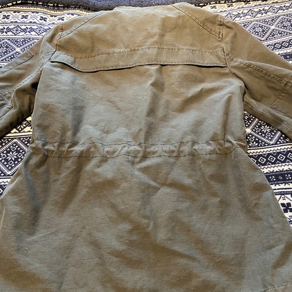 Levi’s Army Green Coat - Picture 2 of 6